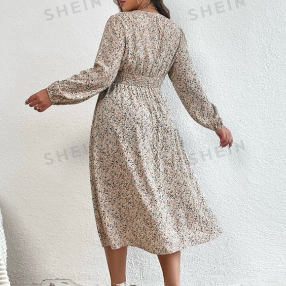 SHEIN Clasi Plus size (4X) Ditsy Floral Shirred Waist Dress - Picture 3 of 4